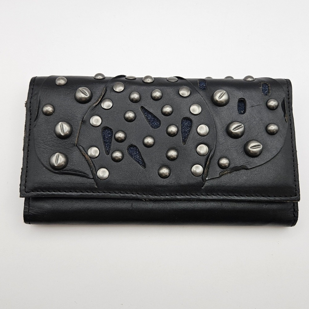 Patricia Nash Black Italian Leather Stud Link‎ Terresa Trifold Wallet Black